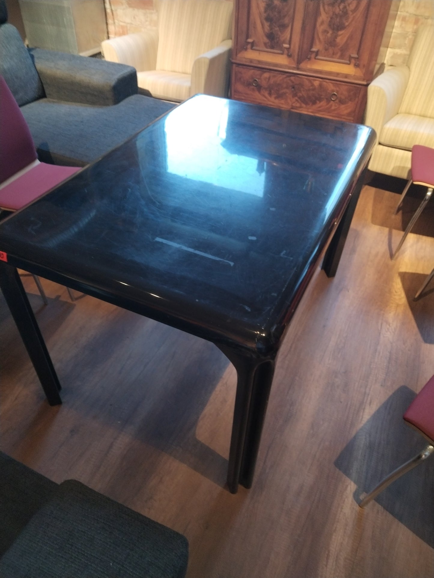 Galds ARTIMIDE MILANO