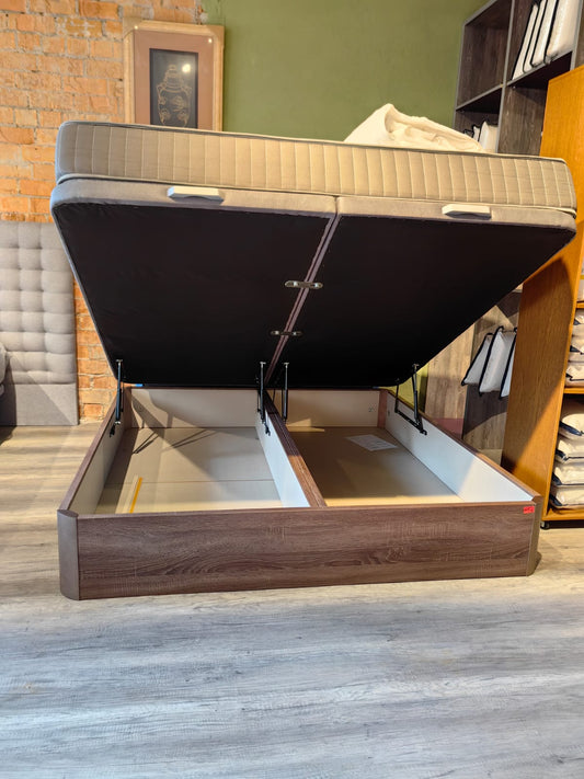 Gultas bāze ar uzglabāšanas kasti (Nogal)