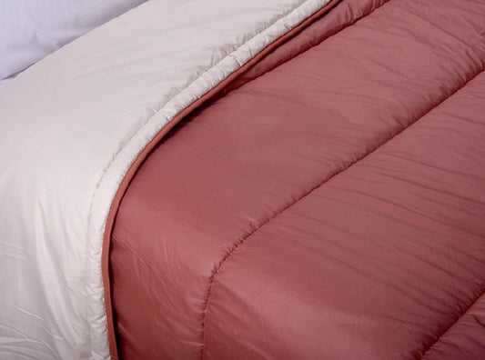 Nordiletto® sega/ gultas pārklājs (ķieģeļu krāsa /BĒŠS)